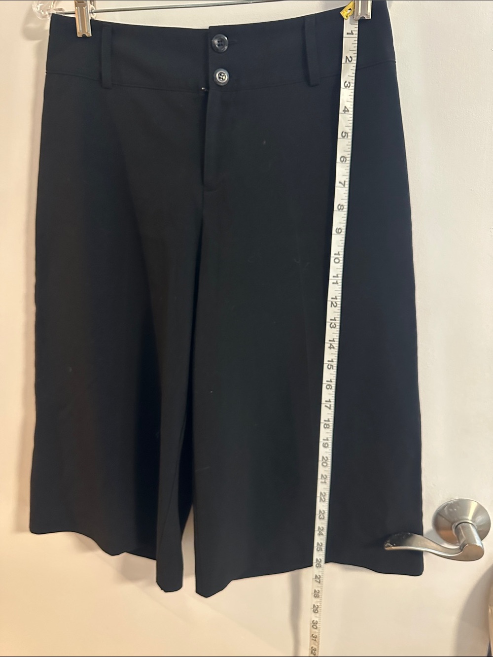 Ingredients Classic Black Capris for Women - Versatile Office to Casual